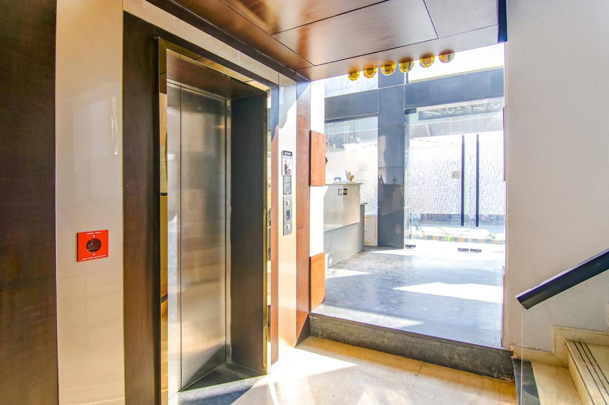 Fabhotel Prime K9 Crown Ludhiana Exterior foto